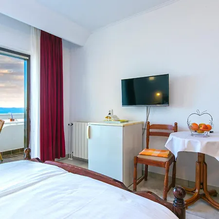 Adria Apartment *